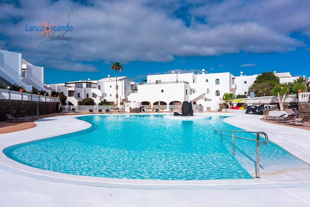 Kiara Vivienda Vacacional Costa Teguise Exterior foto